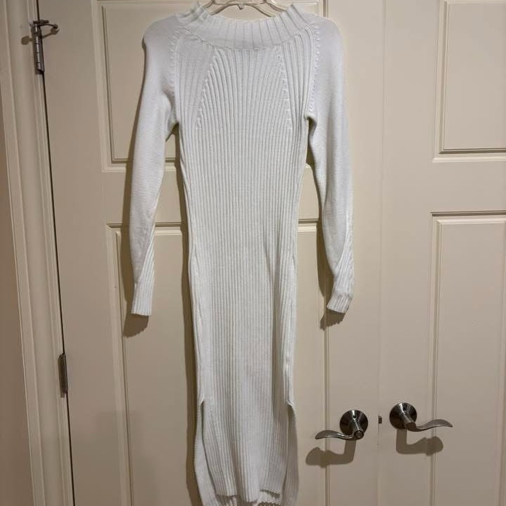 Lulu's White Ribbed Midi Dress